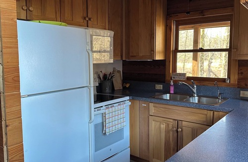 Grove City Cabin | Private 100 Acre Wilderness Haven 2 minutes from the Grove City Premium Outlets