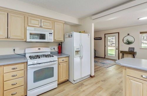 Custer House | Private Black Hills Home w/Corral: Horses Welcome