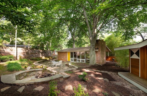 North Kensington House | Private mid-century modern haven just 5 miles from DC