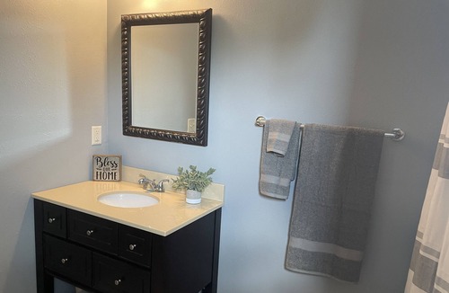 Appleton House | Private Pet-friendly Home Close To The Green Bay Packers and Other Entertainment