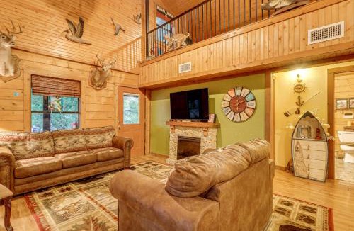 Hamilton House | Private Pool: Fun Riverfront Retreat in Hamilton!