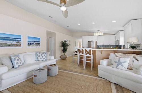 New Smyrna Beach House | ☀️Private Pool/Hot Tub | Pet Friendly | Amazing Outdoor Spaces | Sip of Sun☀️