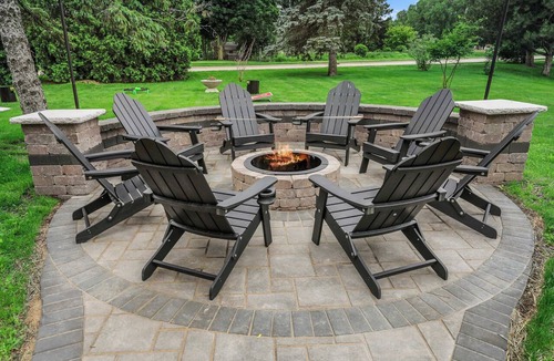 Sun Prairie House | Private Pool - Hot Tub - Game Room - 20 min DT