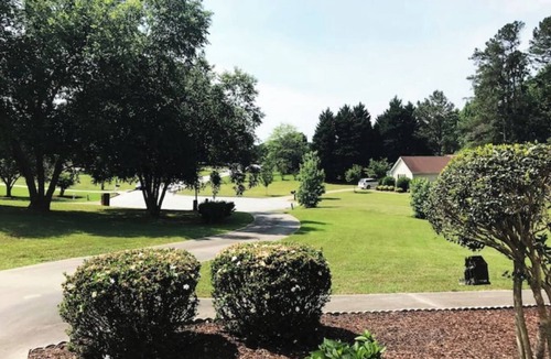 Tyrone Apartment | Private! Spacious. Easy access to Atlanta Airport.