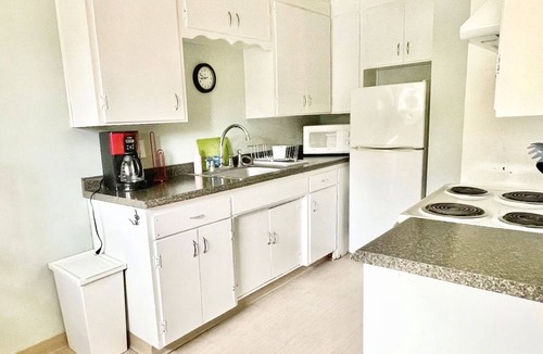 Lakewood Apartment | Private Tacoma Getaway Near Sunnyside Beach Park!