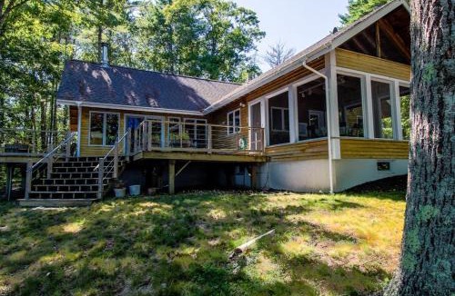 Mac Mahan House | Private waterfront home with large deck & deep water dock