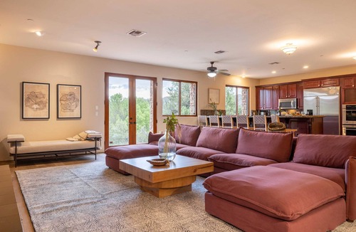 West Sedona Cottage | Pyramid by Avantstay Luxe Sedona Mansion w/Views, 7mins to Downtown