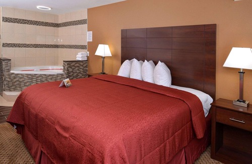 Appleton Hotel | Quality Inn Appleton West