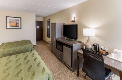 Plattsburgh Hotel | Quality Inn & Suites Plattsburgh