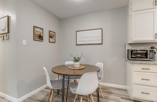 Fort Worth House | Quiet & Cozy Home - Ideal for Long Term Stays