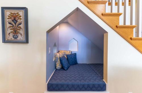 Idlewild House | Quiet Door County Retreat w Private Bay Access