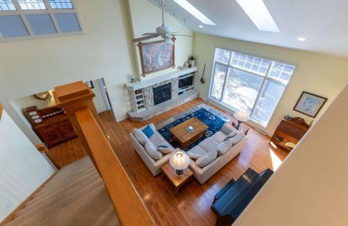 Idlewild House | Quiet Door County Retreat w Private Bay Access