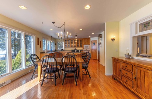 Idlewild Cottage | Quiet Door County Retreat w/Private Bay Access