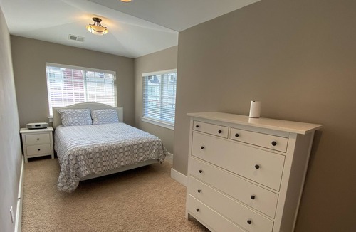 Davidson House | Quiet Downtown Davidson Townhome