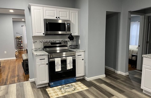 Springfield House | Quiet Neighborhood-5BR near Big E, Mass Mutual, Six flags