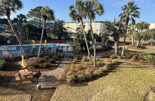 WaterSound West Beach Condo | Quiet newly renovated in 2024 Studio. 3 min walk to beach with 3 free bikes.