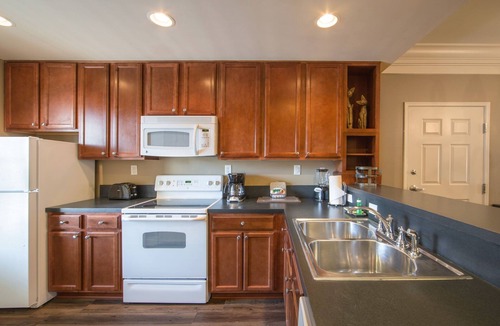 Stonehouse Villa | Quiet Villa with Bowling Alley, Pools, +Mini Golf