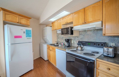 Lakeway Villa | Rainbow Cactus #8 - Lakefront Oasis with Pool Access