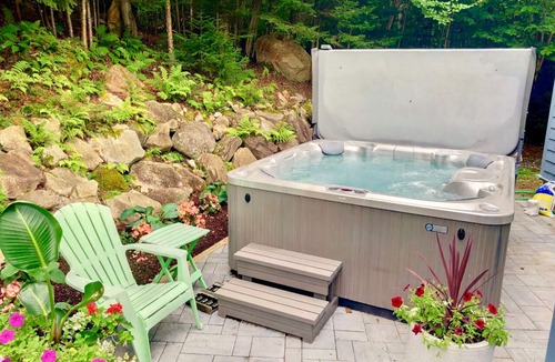 Carroll House | RE53 Beautiful Bretton Woods slopeside home, amazing views! AC, Hot Tub, Pool Table, Dog Friendly!
