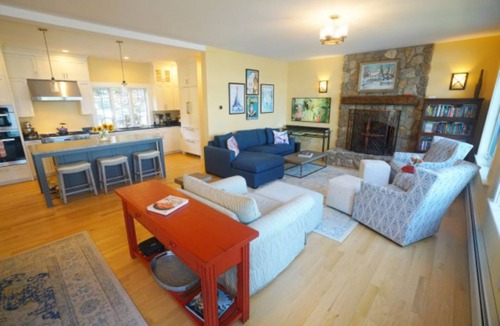 Sunapee House | Refined Sunapee Lakefront Home for Weekly Rental