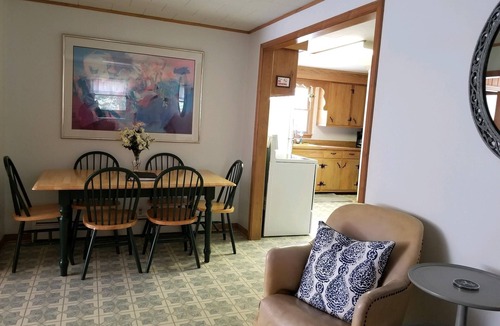 St Germain House | Reggie's Northwoods Retreat