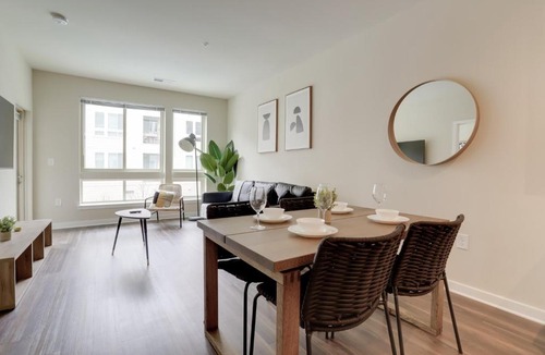 Groveton Apartment | Relax in Style Minutes from DC and Alexandria