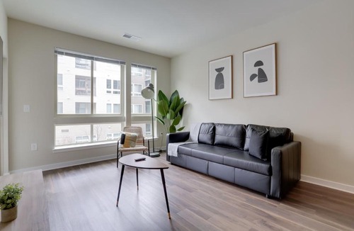 Groveton Apartment | Relax in Style Minutes from DC and Alexandria