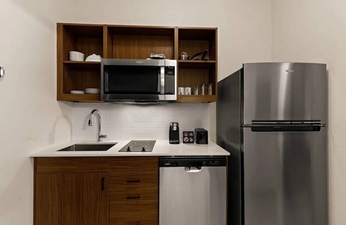 Temecula Hotel | Relax & Unwind in Spacious Suite w/Free Parking | Miramonte Winery - 5.2 miles