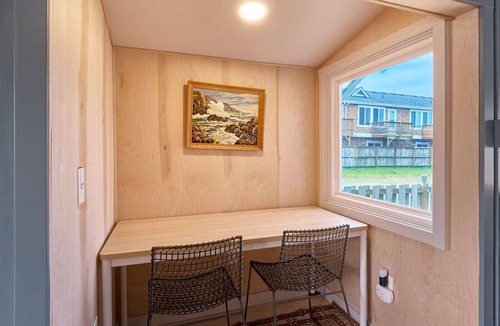 Long Beach House | Remodeled | Downtown Long Beach (The Nest)