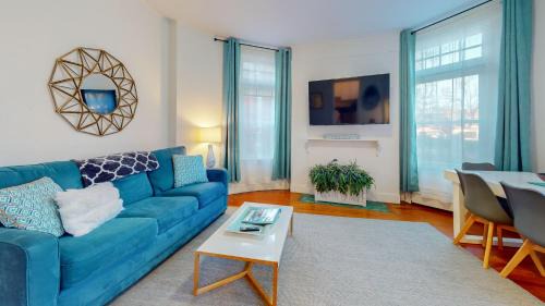 Cleveland Circle Apartment | Renovated 1BED, Steps to MBTA, Shops & Restaurants