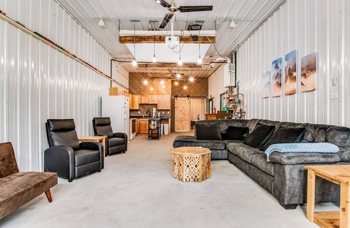 Mather House | Renovated barn retreat with firepit, grill, sauna, foosball, kayaks & movie room