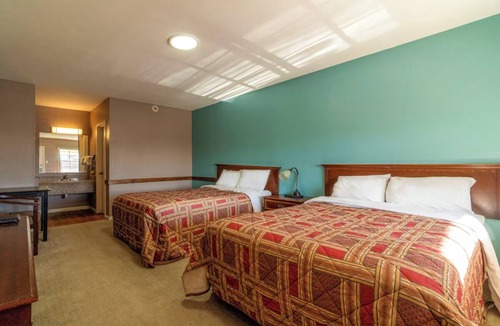 Sweet Home Hotel | Rest Easy in a Fresh, Clean Room with Quick Highway Access in Yoakum.