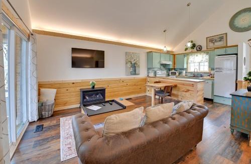 Frenchburg House | Retro Studio: Romantic Getaway in Frenchburg