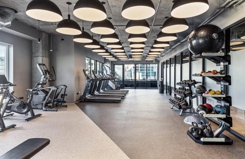 Killgubbin Apartment | River North 1br w terrace grills yoga studio CHI-1032
