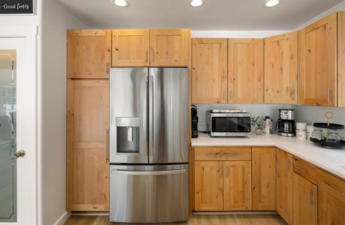 Leaburg House | River's Rest - Waterfront Views, Hot Tub, Grill & Fire Pit home