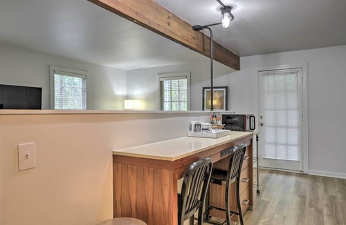 Riverdale Apartment | Riverdale Studio ~ 18 Mi to Downtown Atlanta!