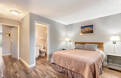 Bend House | Riverfront Condo with Amazing View - Downtown Bend