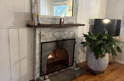 Mamaroneck House | Riverfront Historic Home In Charming Upscale Mamaroneck (35 Min From Manhattan)