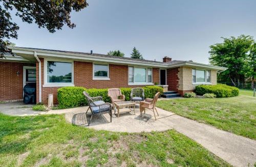 McHenry House | Riverfront McHenry Home w/Dock & Kayaks