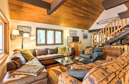 Winthrop House | Riverside Winthrop Chalet w/Hot Tub & 2 Decks!