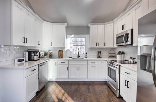 Rocky Point House | Rocky Point Escape w/Grill - 1 Mi to the Beach!