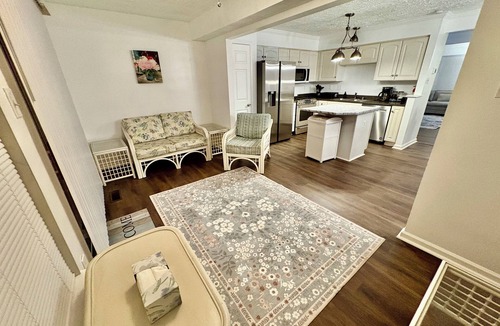 Elkton House | Room #2 in Elkton, MD – Easy Access to I-95