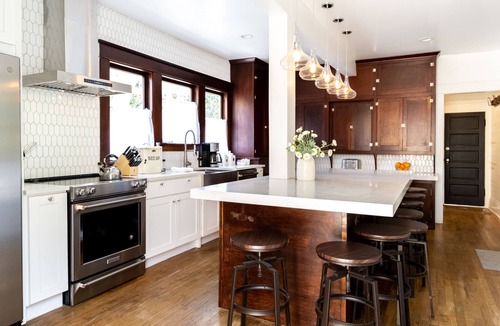 McMinnville House | Room for Everyone! 7BR, 6.5BA Wine Country Retreat near Downtown