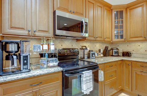 Maryland City House | Room to Work & Relax! Laurel Home w/Office, Yard