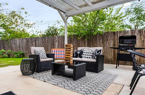 Round Rock House | Round Rock Stay | Near Dell Diamond + Concerts