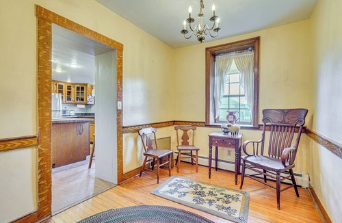 Ladiesburg Cottage | Rural & Historic Detour Escape w/Horses On-site!