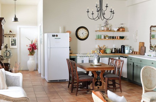 New Market Apartment | Rustic French Country Charm 1 Bed-1 Bath w/Washer & Dryer in New Market, VA!