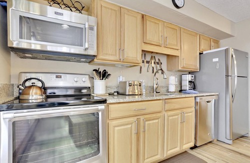 Peak 8 Condo | Rustic Mountain 2 Bedroom Condo