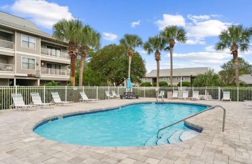 Seagrove Beach Apartment | Saltwater Therapy by Stay on 30a