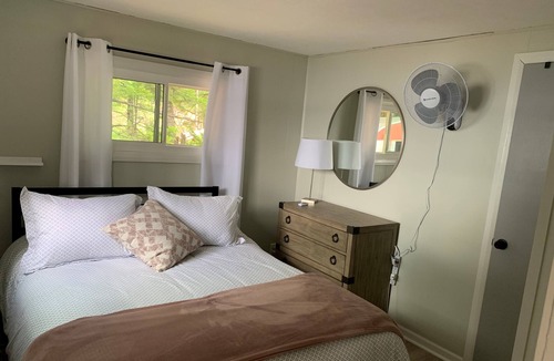 Elcho Cottage | Sandy Shore Cottage on Enterprise Lake, Elcho